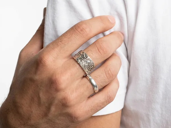 Mythic_Sun_Spirit_Engraved_Ring