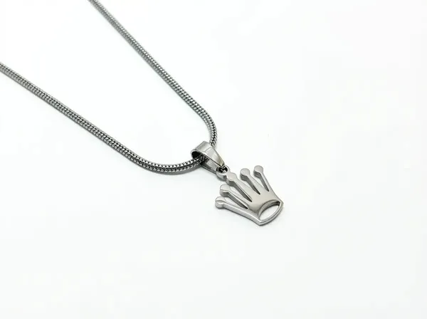 King_Crown_Pendant_Necklace