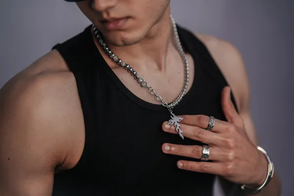Gothic_Flame_Pendant_Necklace