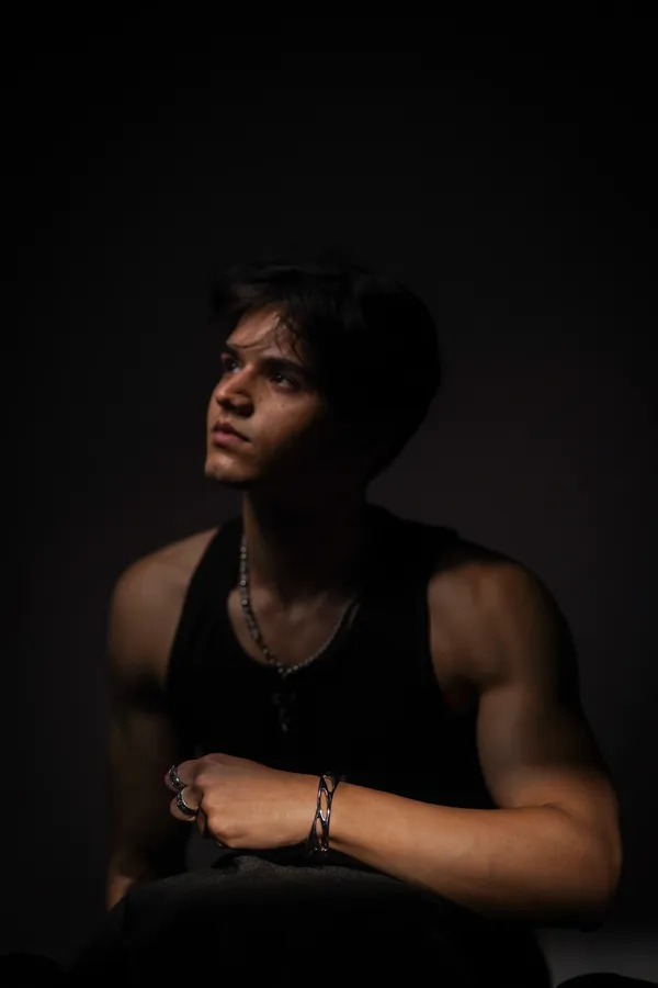 Liquid_Flow_Cuff_Bracelet