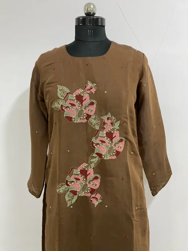 Brown_Mal_Chanderi_Floral_Embroidered_Kurta_Set_With_Dupatta_For_Women