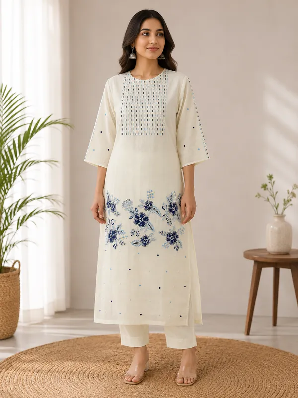 Off_White_Mal_Chanderi_Floral_Embroidered_Kurta_Set_With_Dupatta_For_Women