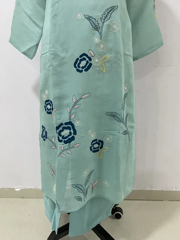 Mint_Mal_Chanderi_Straight_Kurta_Set_With_Dupatta_For_Women