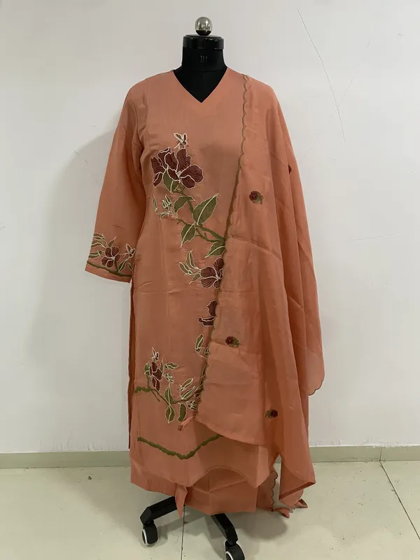 Dusty_Peach_Mal_Chanderi_Floral_Embroidered_V-Neck_Kurta_Set_For_Women