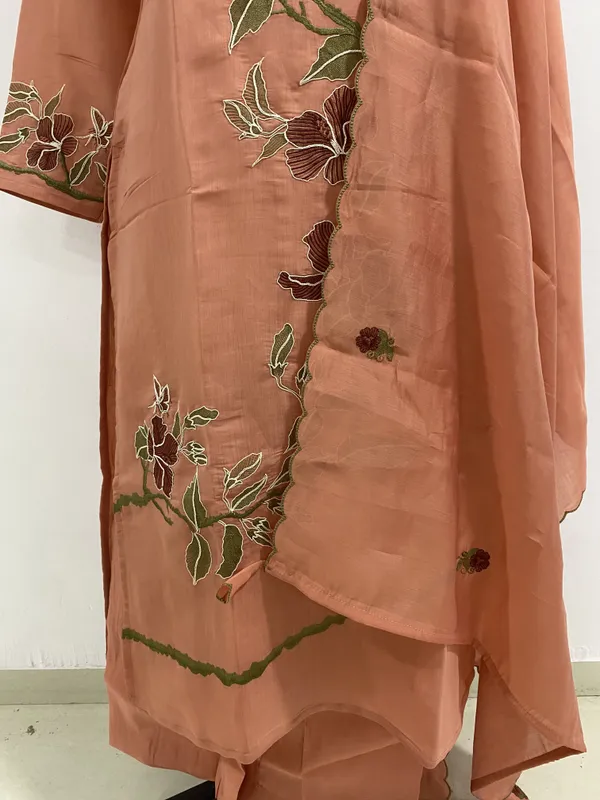 Dusty_Peach_Mal_Chanderi_Floral_Embroidered_V-Neck_Kurta_Set_For_Women