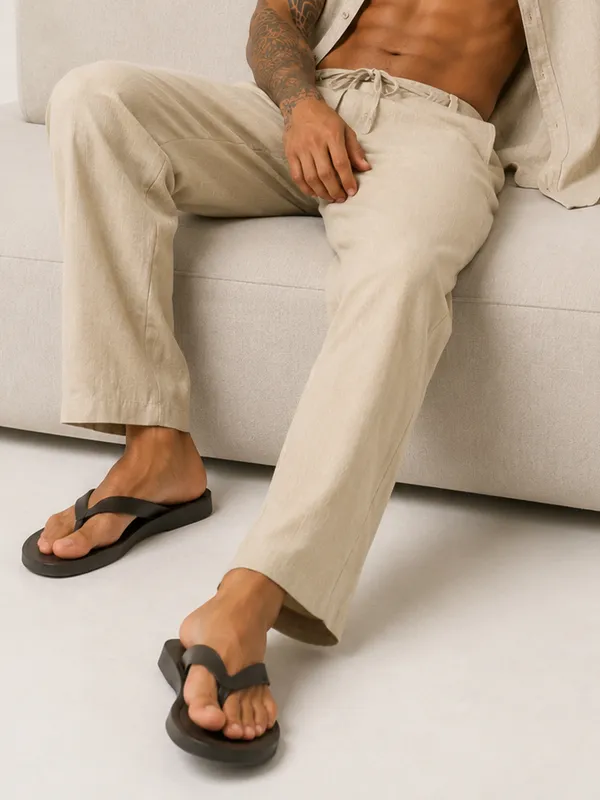 Sand_Beige_Linen_Relaxed_Fit_Drawstring_Trousers_For_Men