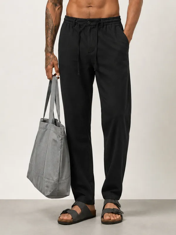 Black_Linen_Blend_Relaxed_Fit_Drawstring_Trousers_For_Men