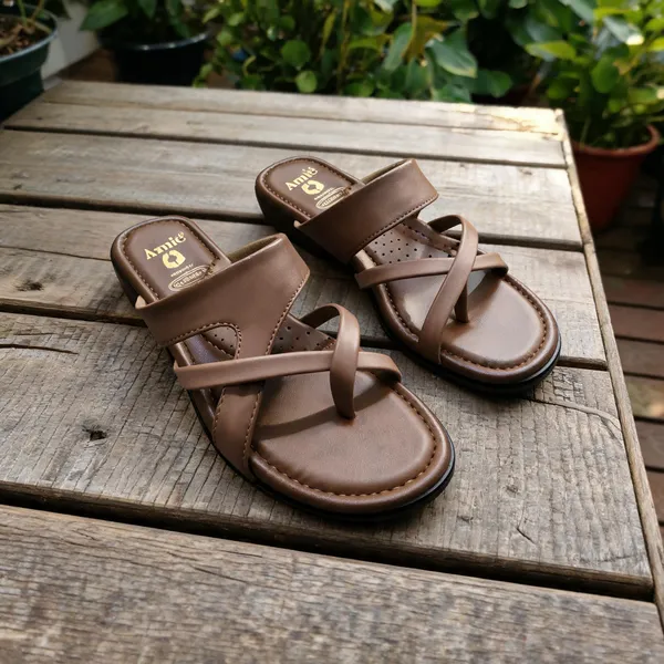 Tan_Leather_With_Pu_Sole_Flat_Sandals_For_Women
