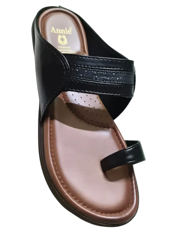 Black_Leather_With_Pu_Sole_Flat_Sandals_For_Women