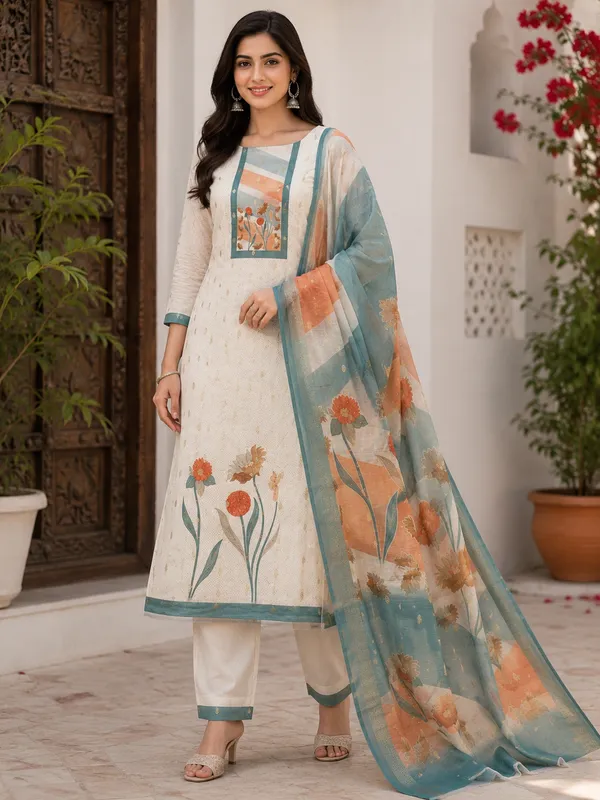 White_Kurta_Set_With_Dupatta_Jacquard_Print_Suit_For_Women
