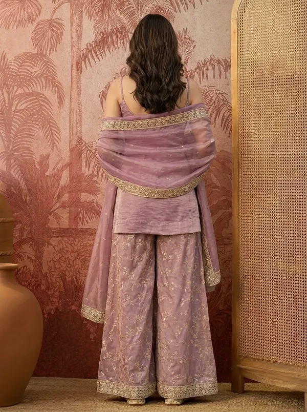 Women_Floral_Embroidered_Regular_Kurti_With_Sharara_&_Dupatta