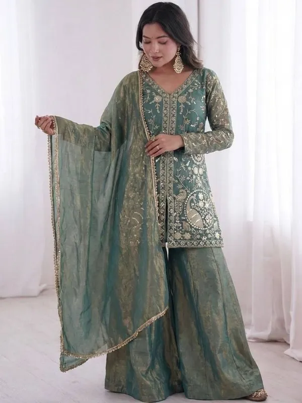 Women_Ethnic_Motifs_Embroidered_Regular_Thread_Work_Kurta_With_Sharara_With_Dupatta