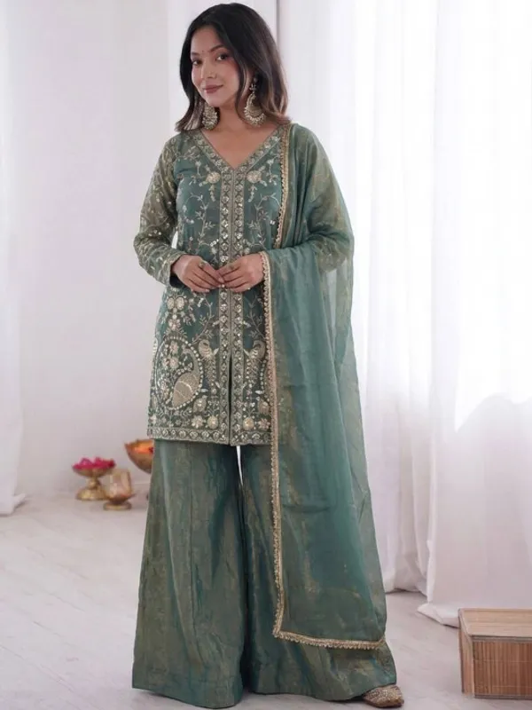 Women_Ethnic_Motifs_Embroidered_Regular_Thread_Work_Kurta_With_Sharara_With_Dupatta
