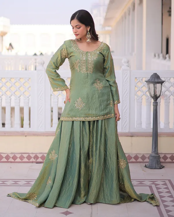 Ethnic_Motifs_Embroidered_Round_Neck_Kurta_&_Sharara_With_Dupatta