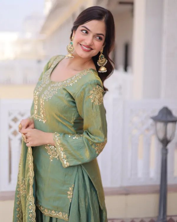 Ethnic_Motifs_Embroidered_Round_Neck_Kurta_&_Sharara_With_Dupatta