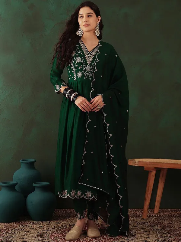Green_Floral_Embroidered_V_Neck_Anarkali_Kurta_With_Trouser_&_Dupatta