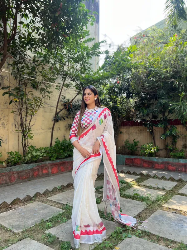 White_Pure_Cotton_Linen_Saree_with_Multicolor_Checkered_Design,_Blouse,_and_Tassel_Detailing