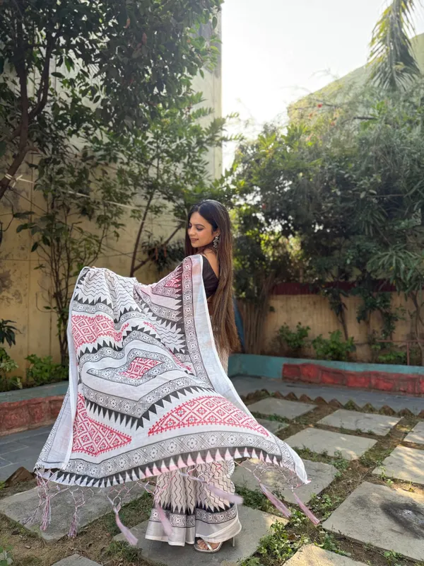 Elegant_White_Pure_Linen_Digital_Printed_Saree_with_Chevron_Design_and_Intricate_Red-Black_Geometric_Pallu_–_Tassel_Details_and_Matching_Blouse_Piece