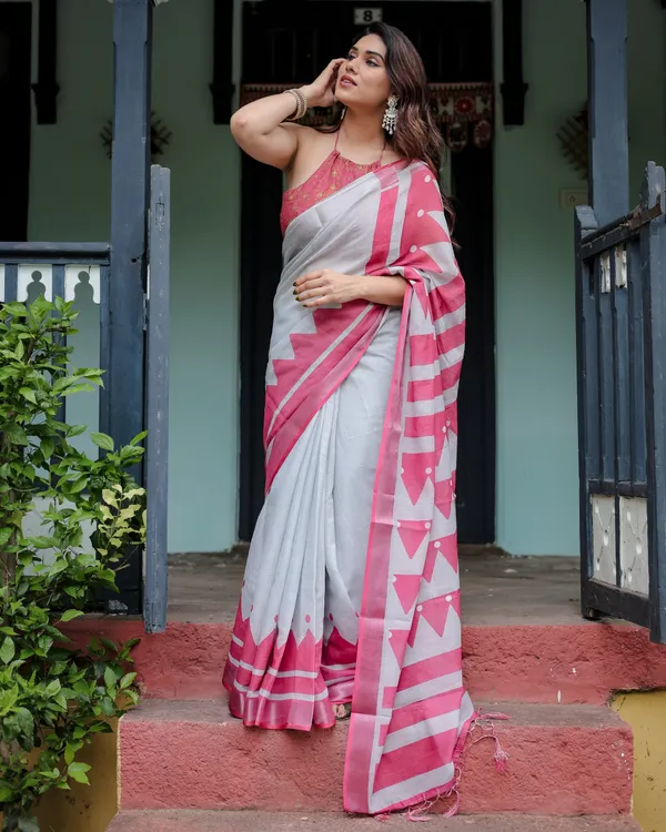 White_and_Pink_Pure_Cotton_Linen_Saree_with_Geometric_Stripes,_Blouse,_and_Tassel_Detailing