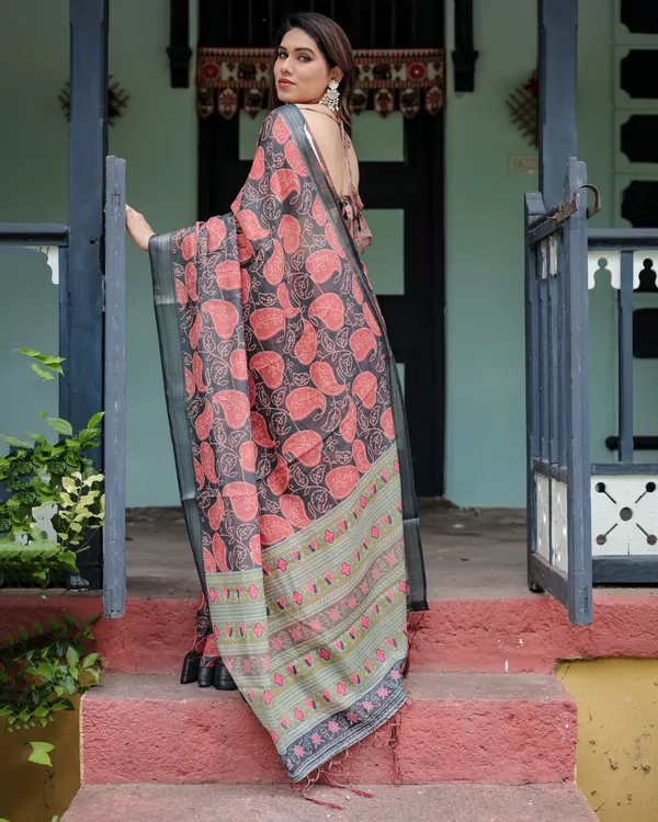 Charcoal_Black_Pure_Cotton_Linen_Saree_with_Leafy_Paisley_Print,_Blouse,_and_Tassel_Detailing