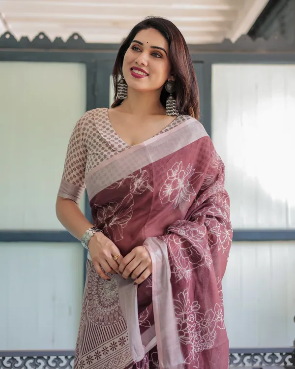 Maroon_Floral_Printed_Pure_Cotton_Linen_Saree_with_Blouse_and_Tassels