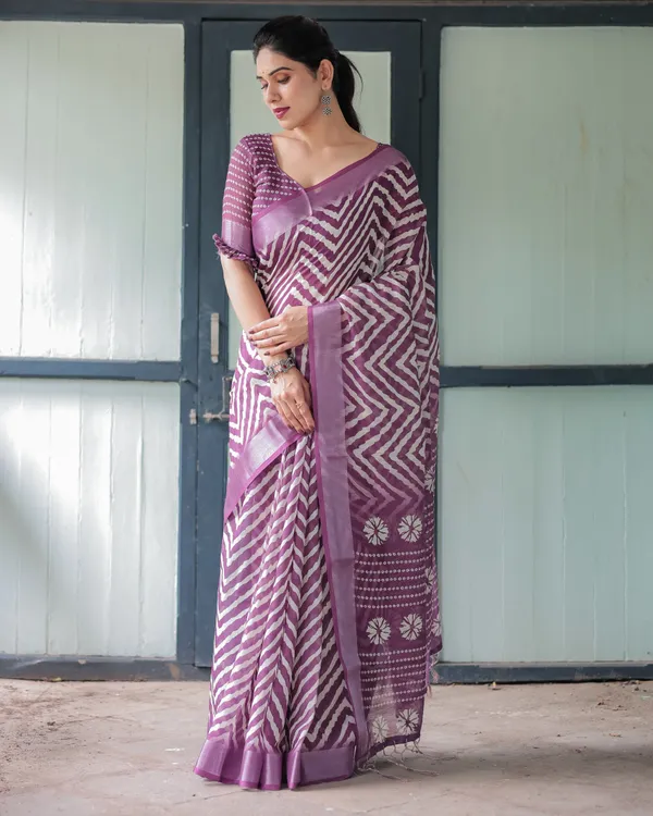 Purple_and_White_Zigzag_Patterned_Pure_Cotton_Linen_Saree_with_Blouse_and_Tassel_Edges