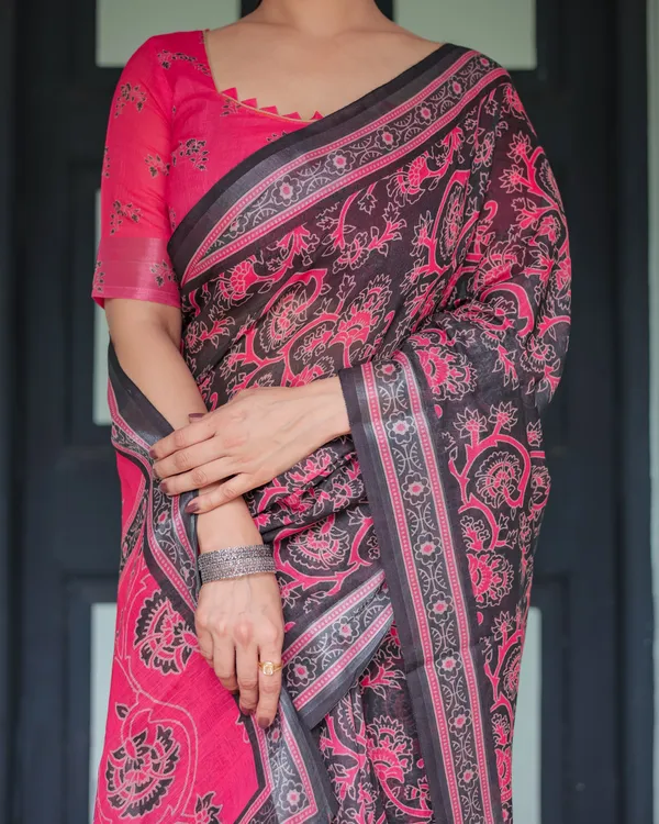 Pure_Cotton_Linen_Saree_in_Black_and_Pink_with_Floral_Print_and_Tassels