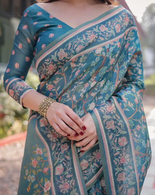Elegant_Aqua_Blue_Handloom_Cotton-Linen_Saree_with_Golden_Zari_Weave_and_Tassel_Finish