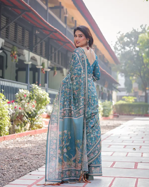 Elegant_Aqua_Blue_Handloom_Cotton-Linen_Saree_with_Golden_Zari_Weave_and_Tassel_Finish