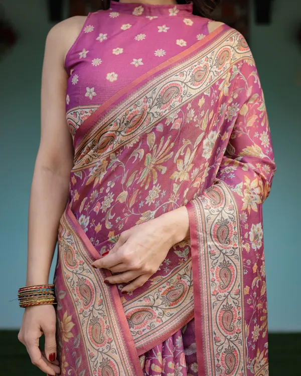 Magenta_Handloom_Cotton-Linen_Saree_with_Gold_Floral_Motifs_and_Peacock_Pallu
