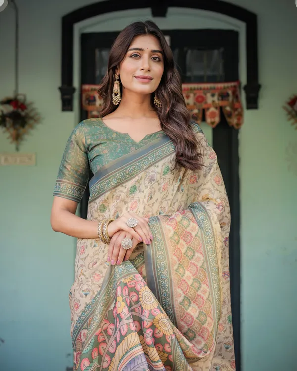 Beige_Green_Handloom_Cotton_Saree_with_Lotus_Print_&_Colorful_Peacock_Pallu