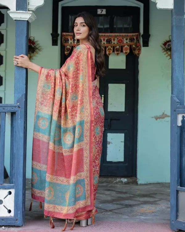 Terracotta_Red_Handloom_Cotton_Saree_with_Floral_Vine_Print_&_Dual-Toned_Royal_Motif_Pallu