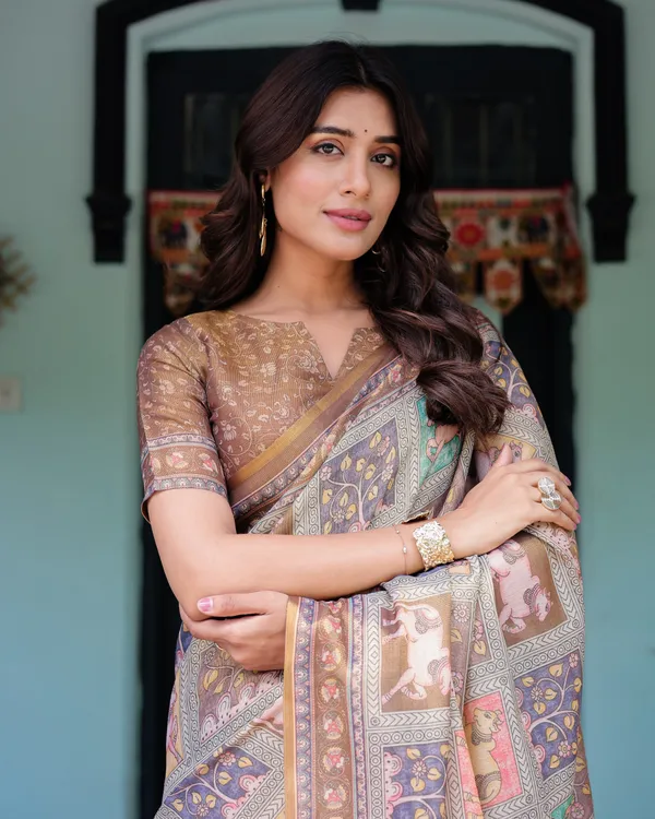 Coffee_Brown_Handloom_Cotton_Saree_with_Classical_Art_&_Sacred_Cow_Pallu