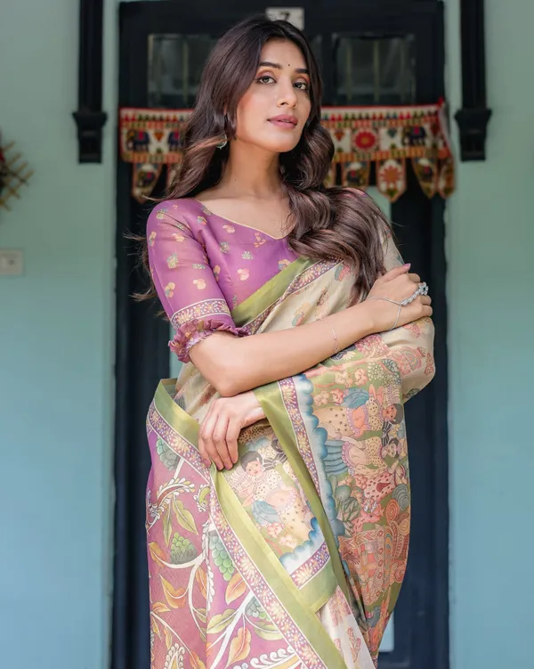 Ivory_&_Violet_Handloom_Cotton_Saree_with_Royal_Procession_&_Tree_of_Life_Pallu