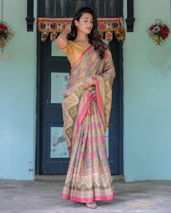 Multicolor_Buti_&_Floral_Panel_Handloom_Cotton_Saree_with_Pink-Green_Pallu_Art