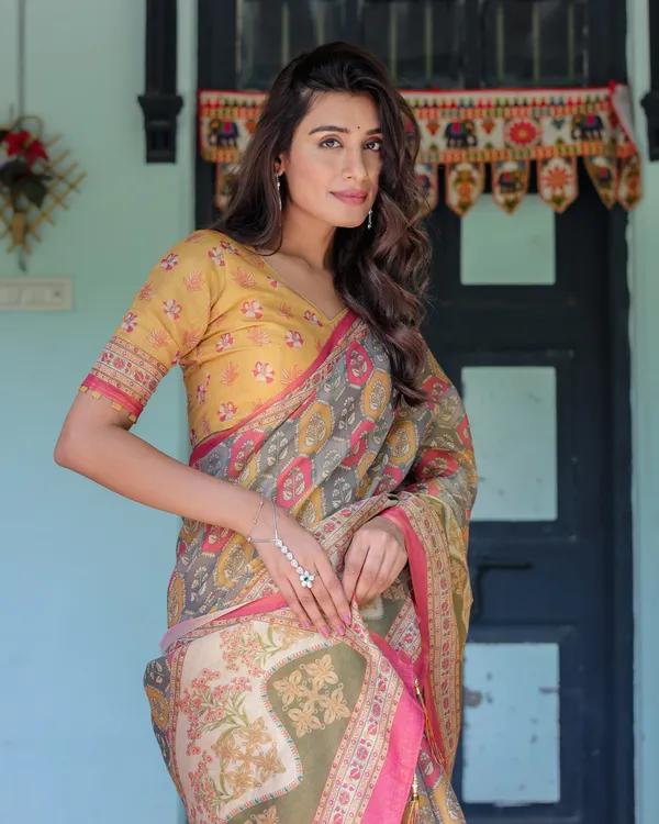 Multicolor_Buti_&_Floral_Panel_Handloom_Cotton_Saree_with_Pink-Green_Pallu_Art