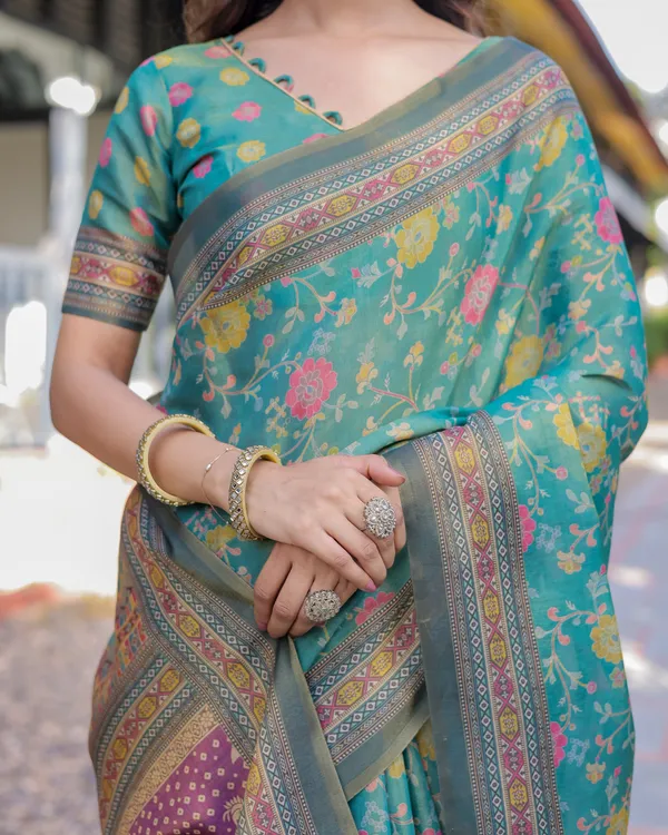 Sea_Green_Handloom_Cotton_Saree_with_Multicolor_Floral_&_Royal_Procession_Pallu