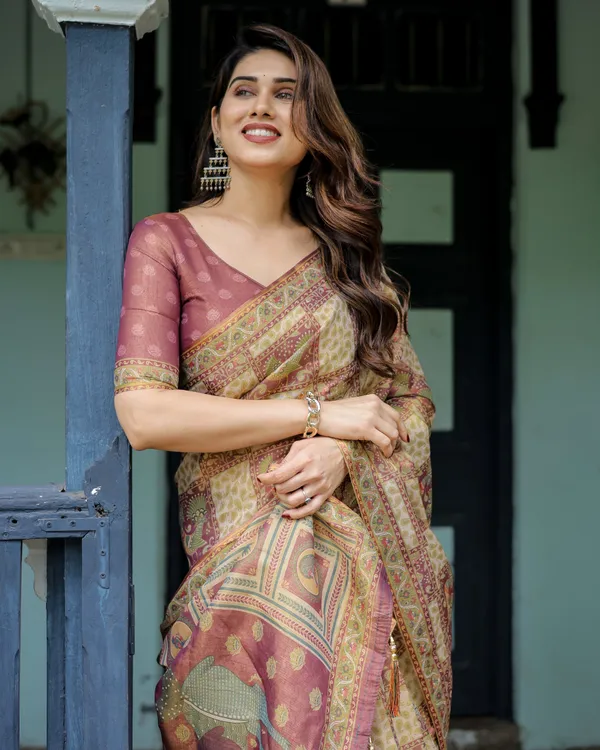 Cream_&_Maroon_Handloom_Cotton_Saree_with_Deer_Pallu_and_Blocked_Peacock_Motifs