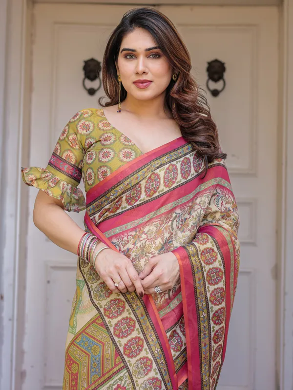 Cream_&_Pink_Cotton_Handloom_Floral_Printed_Saree_For_Women