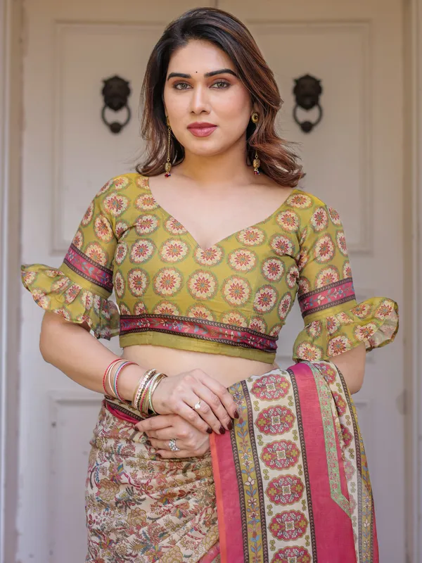 Cream_&_Pink_Cotton_Handloom_Floral_Printed_Saree_For_Women