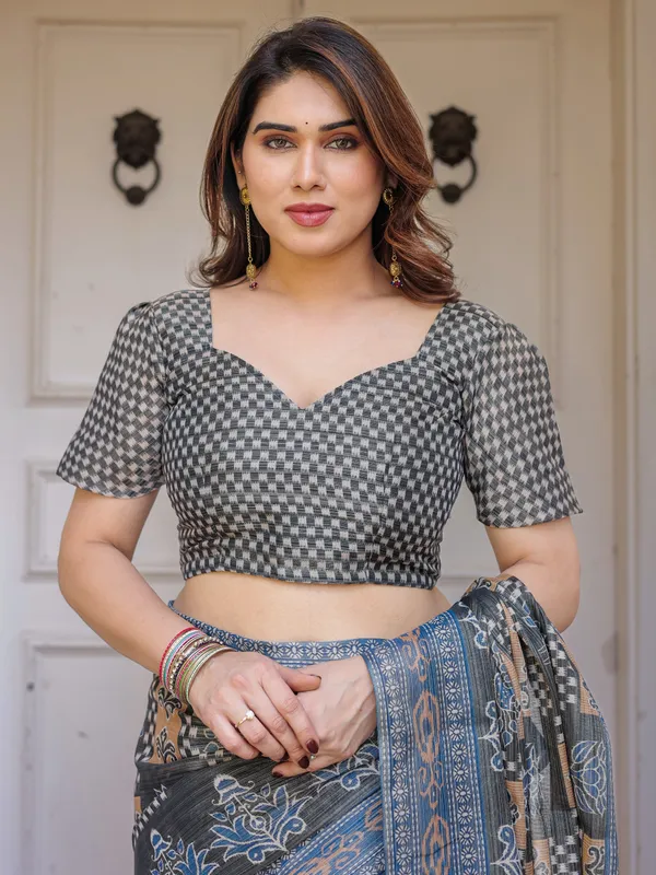 Charcoal_Grey_&_Indigo_Blue_Ethnic_Handloom_Cotton-Linen_Saree_with_Woven_Border_&_Tassels_–_Traditional_Elegant_Wear