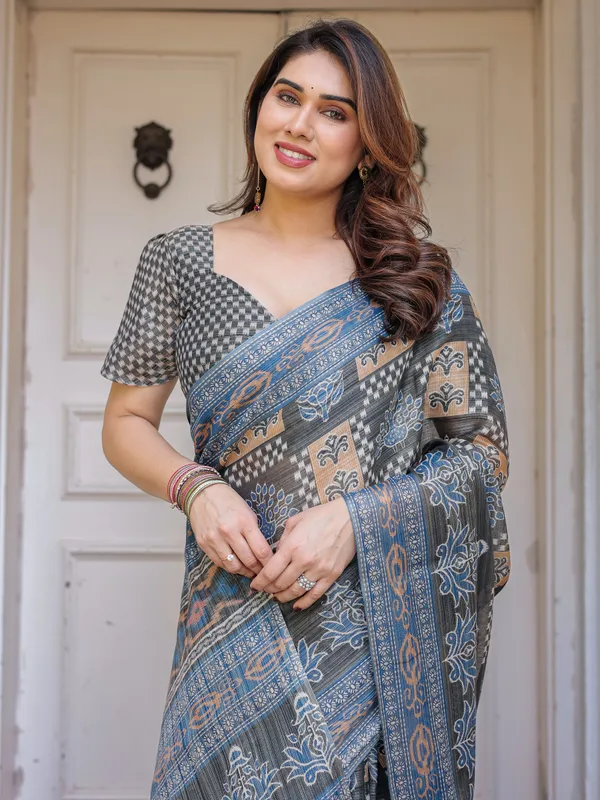 Charcoal_Grey_&_Indigo_Blue_Ethnic_Handloom_Cotton-Linen_Saree_with_Woven_Border_&_Tassels_–_Traditional_Elegant_Wear