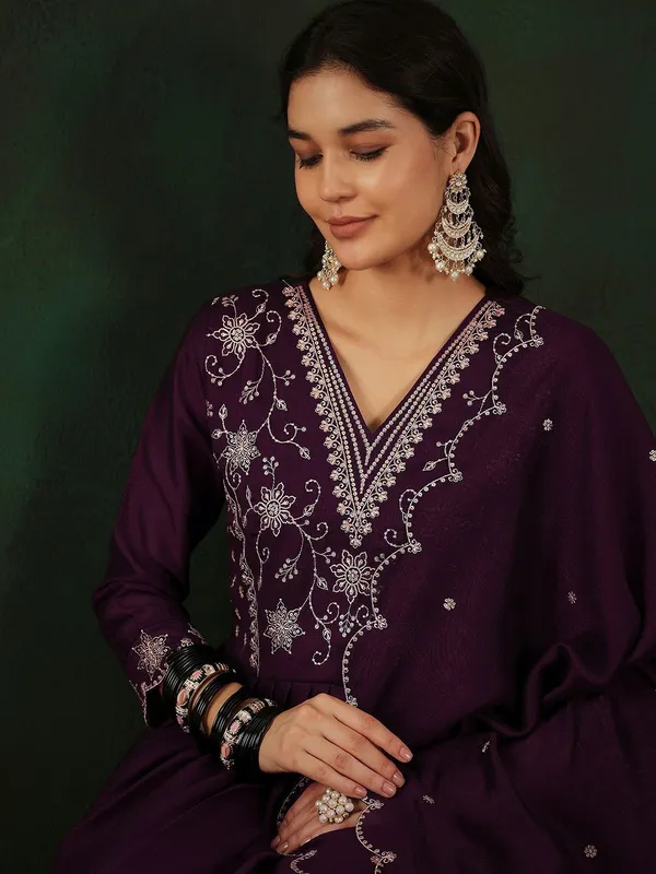 Magenta_Floral_Embroidered_Zari_Anarkali_Kurta_With_Trouser_&_Dupatta
