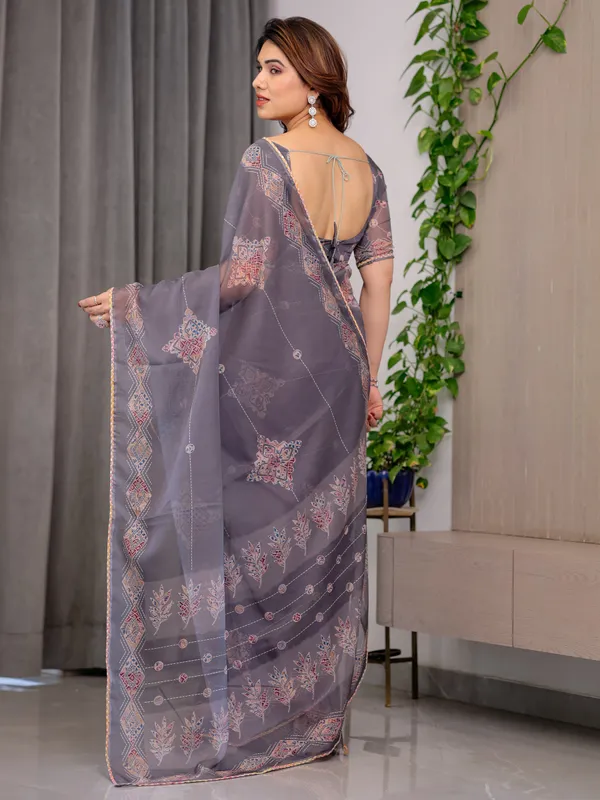 Smoky_Grey_Printed_Organza_Saree_with_Ethnic_Motifs_&_Multicolour_Lace_Border_|_Designer_Lightweight_Organza_Saree_with_Attached_Blouse_Piece_|_Elegant_Festive_&_Party_Wear_Saree