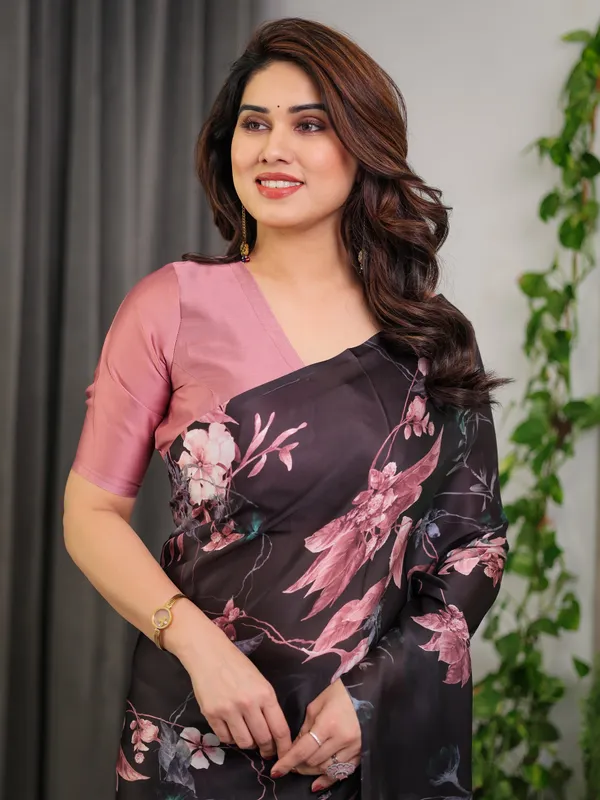 Black_Satin_Georgette_Floral_Printed_Saree_with_Attached_Blouse_–_Elegant_Soft-Flow_Designer_Saree_in_Mauve_Pink_Florals