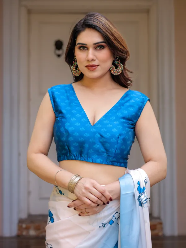 Powder_Blue_&_Ivory_Floral_Printed_Satin_Georgette_Saree_with_Matching_Blouse_–_Elegant_Party_&_Day_Occasion_Wear