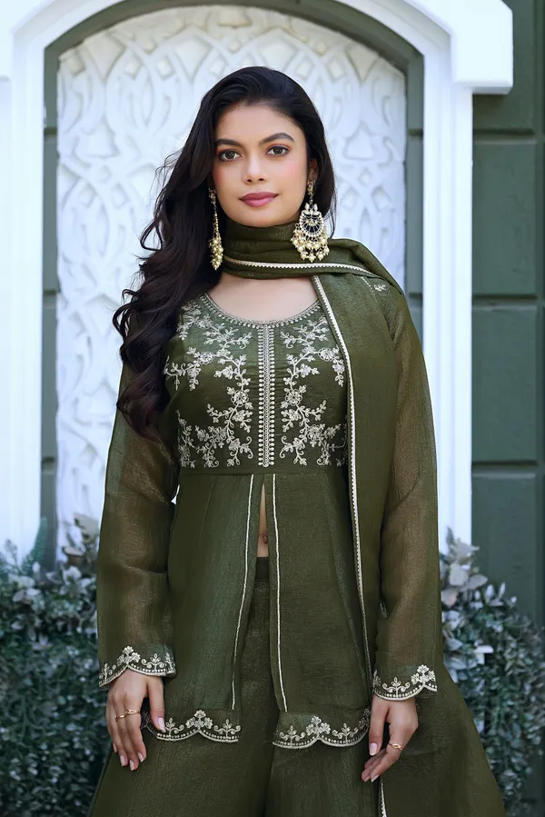 Women_Ethnic_Motifs_Embroidered_Pure_Silk_Kurta_With_Palazzos_Dupatta