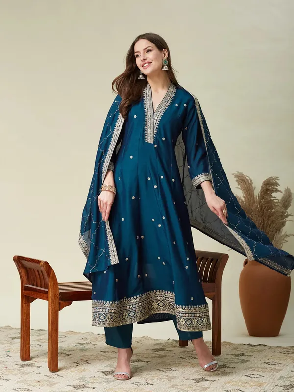 Violet,_green_and_gold-toned_embroidered_kurta_with_trousers_and_dupatta