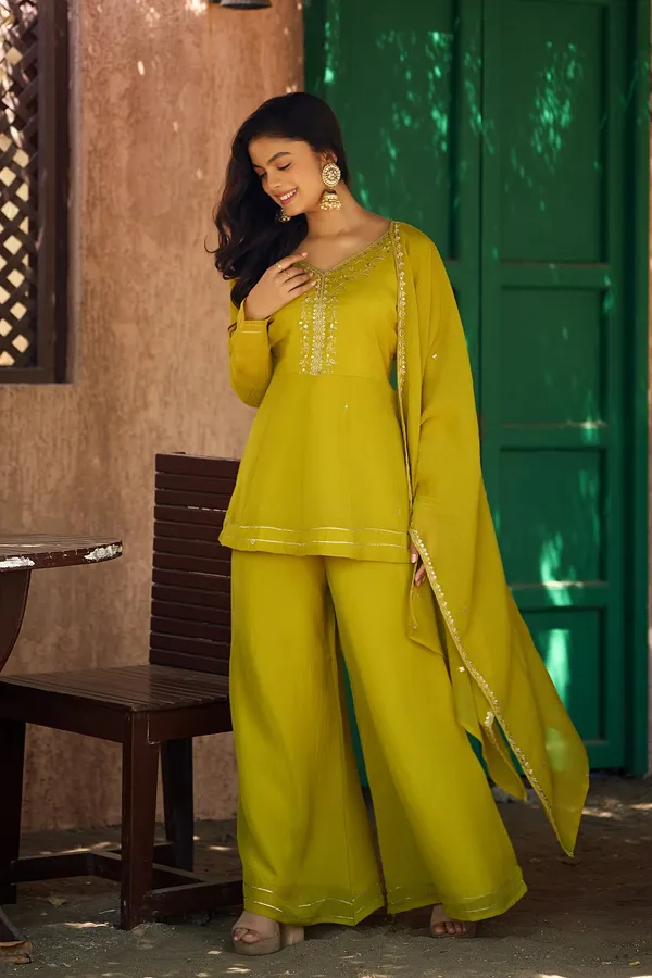 Women_Ethnic_Motifs_Embroidered_Empire_Sequinned_Pure_Silk_Kurta_with_Palazzos_&_With_Dupatta