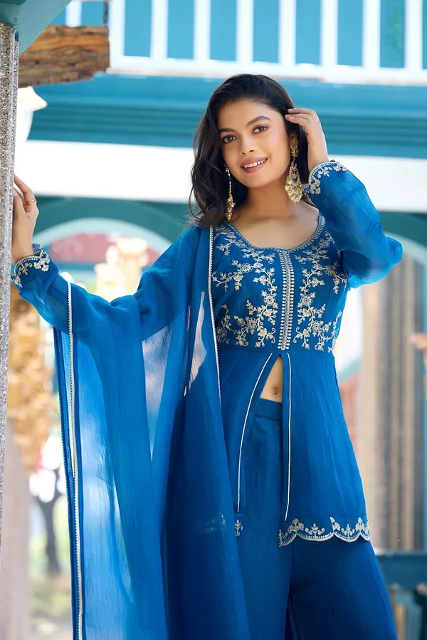 Women_Ethnic_Motifs_Embroidered_Empire_Sequinned_Pure_Silk_Kurta_with_Palazzos_&_With_Dupatta